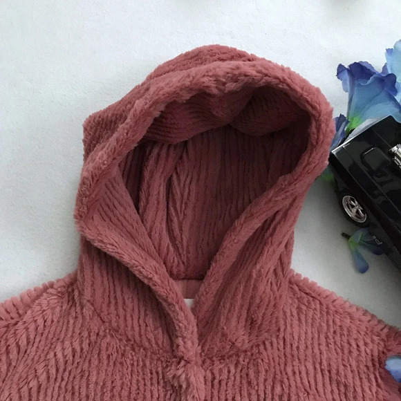 Elodie NWOT Faux Fur Hooded Jacket Girls L (13/14) - Picture 3 of 10